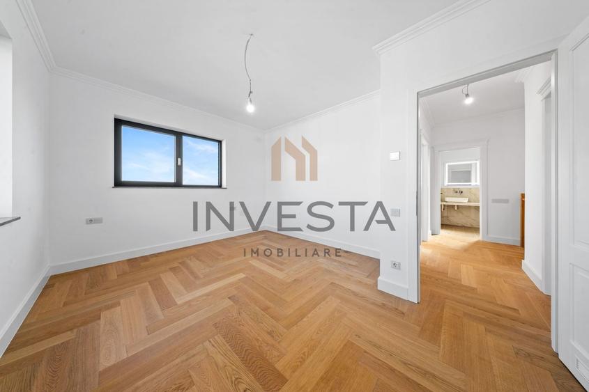 Casă individuală cu 8 camere cu Canalizare în Borhanci