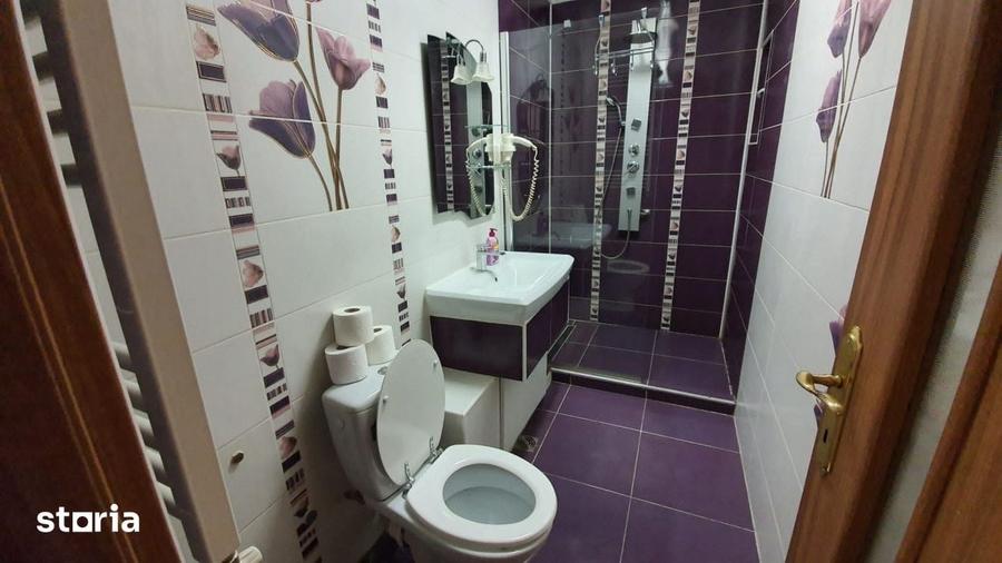 Garsonieră decomandată în Central