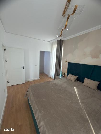 Casă cu 4 camere cu Teren 300 Mp în Moara