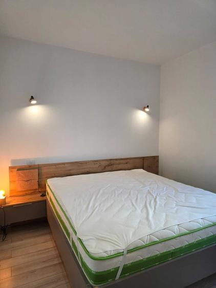 Apartament cu 3 camere decomandat în Politehnica