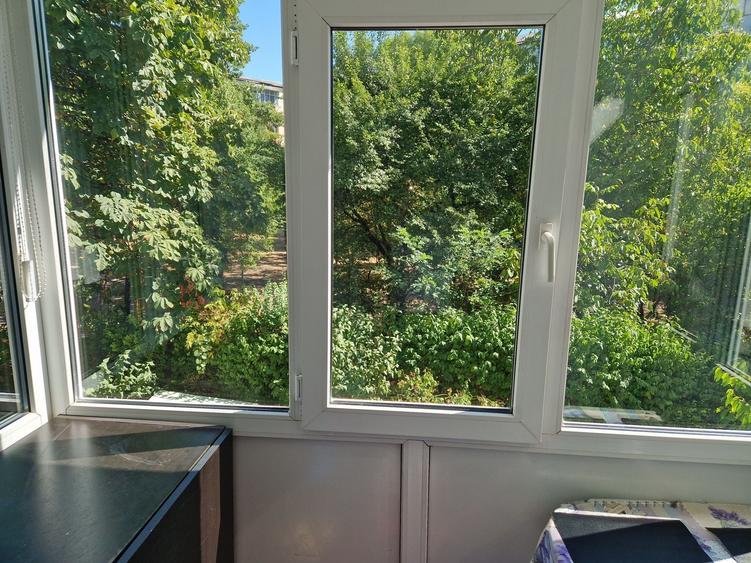 Apartament cu 3 camere semidecomandat în Miroslava
