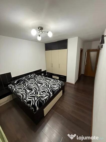 Inchiriere apartament 3 camere central - 1