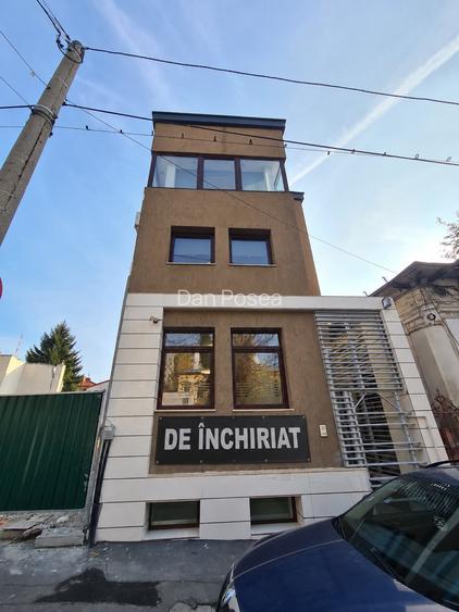 VILĂ DE ÎNCHIRIAT - ZONA VICTORIEI BUZEȘTI