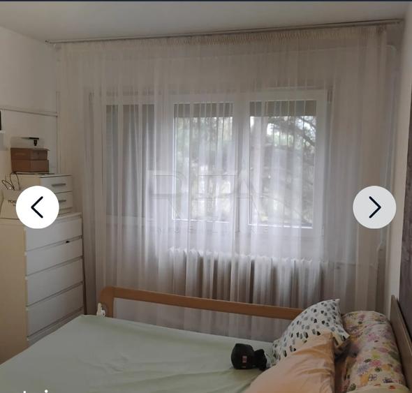 Apartament cu 3 camere semidecomandat în Berceni