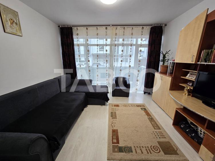 Apartament cu 4 camere decomandat, mobilat în Șelimbăr