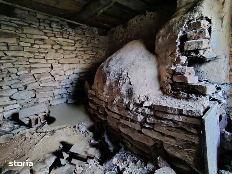 Teren de 2946 mp, în Tureni