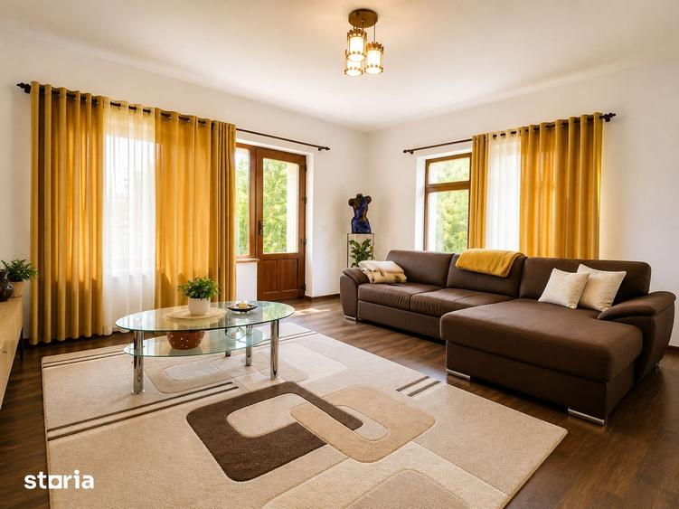 Casă cu 6 camere cu Teren 1000 Mp în Podu Roș