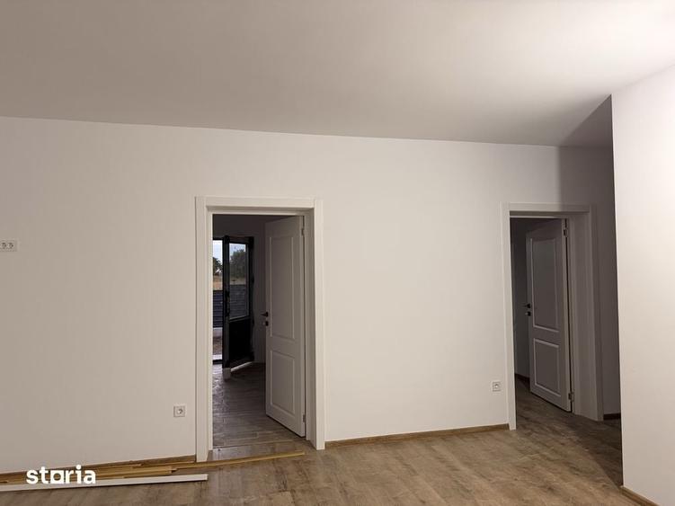 Casă cu 4 camere cu Teren 600 Mp în Holboca