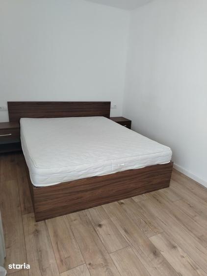 Apartament cu 3 camere semidecomandat în Republicii