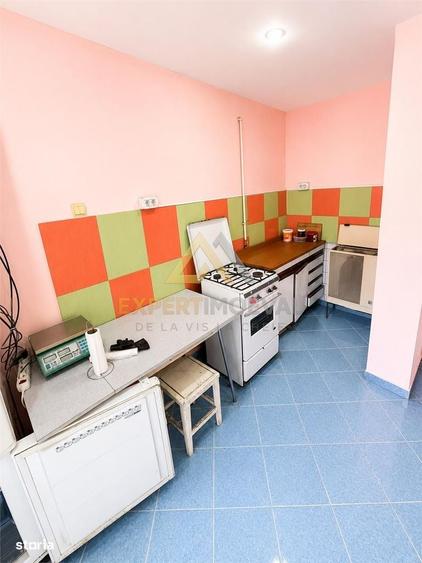 Spațiu comercial, de 18 mp, în Firiza