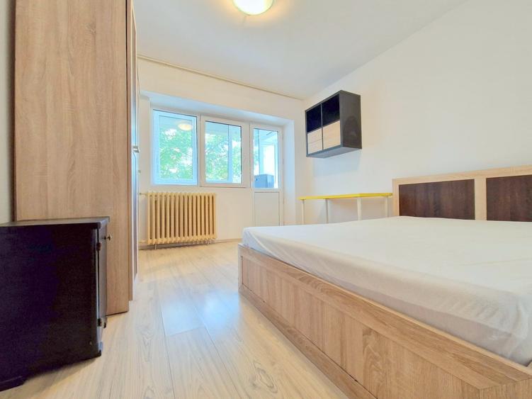 Apartament cu 3 camere decomandat, mobilat în Titulescu