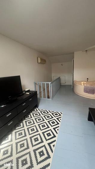 Apartament cu 5 camere în Central