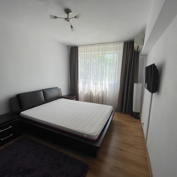 Apartament cu 2 camere decomandat în P-ța Muncii