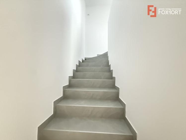 Duplex cu 4 camere cu Teren 247 Mp în Săcălaz