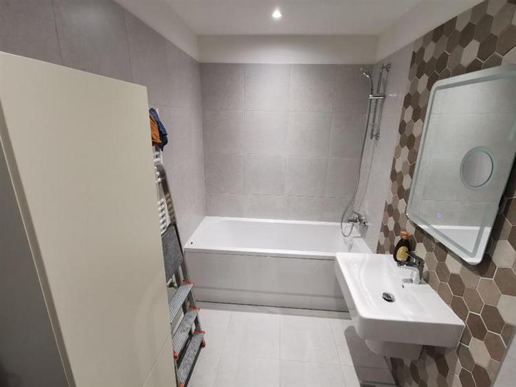 Apartament cu 2 camere decomandat, mobilat în Astra