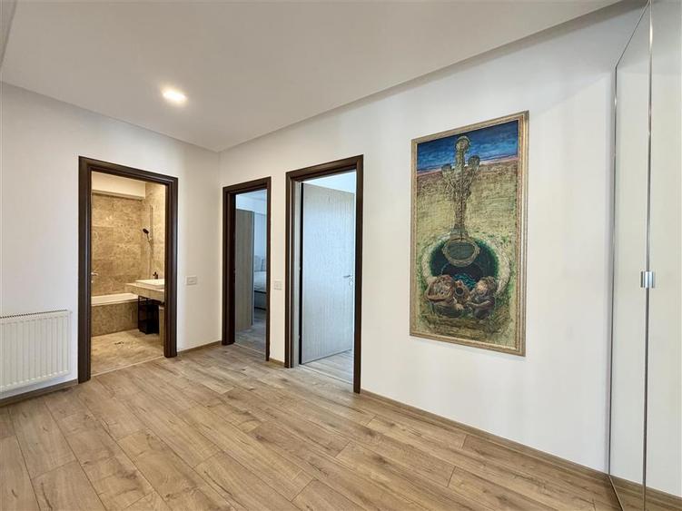 Apartament cu 3 camere decomandat, mobilat în Herăstrău