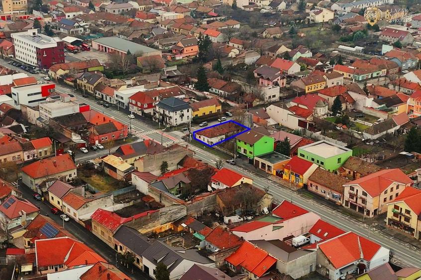 Teren Construcții intravilan de 806 mp, în Intim