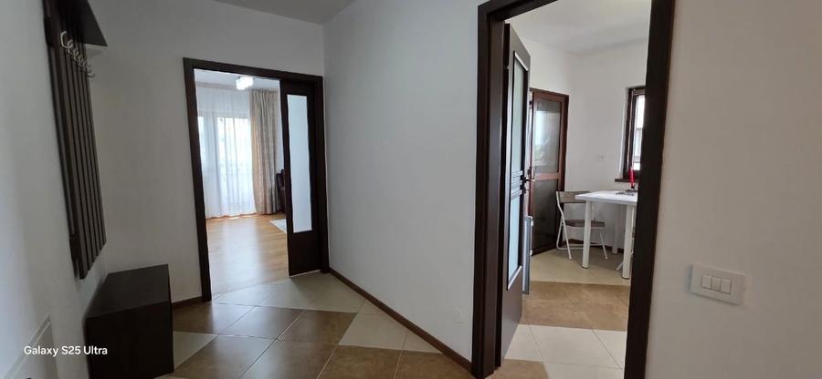Apartament cu 2 camere decomandat, mobilat în Podul de Fier