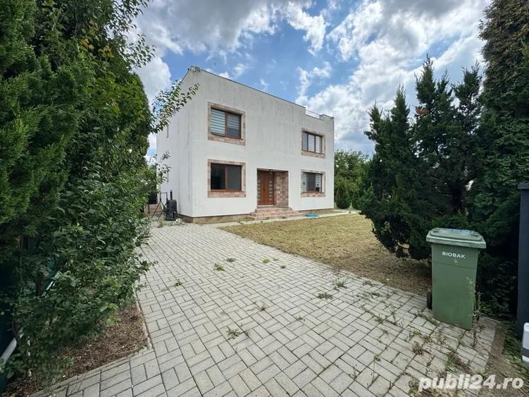 Casă cu 5 camere cu Teren 430 Mp în Gilău