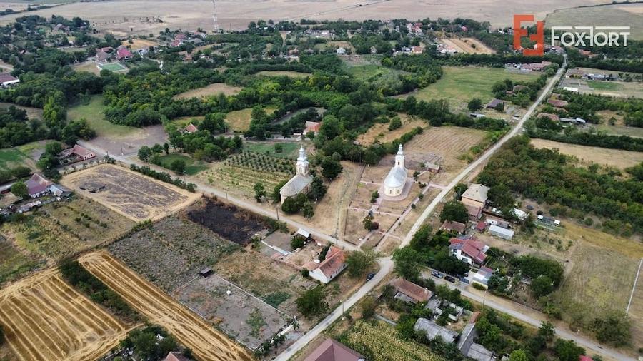 Casă cu 4 camere cu Teren 2208 Mp în Folea