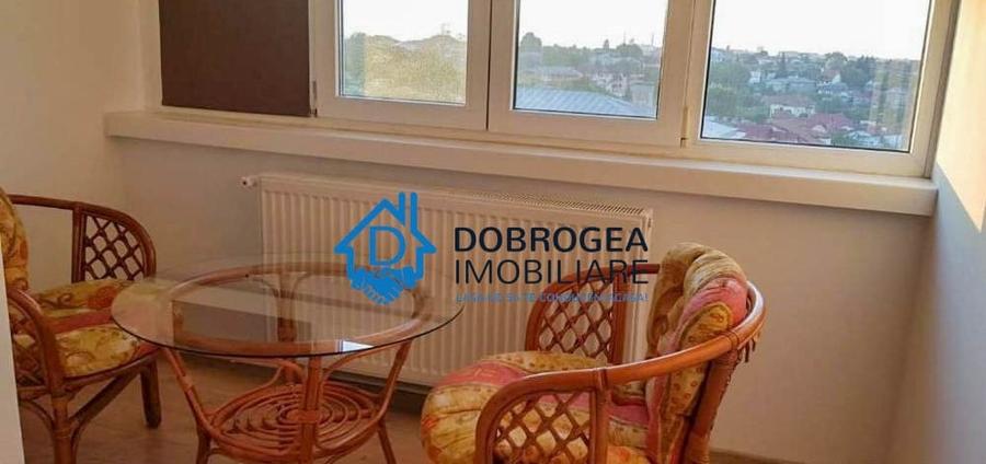 Apartament cu 3 camere decomandat, mobilat în Central