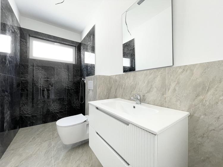 Duplex cu 4 camere cu Teren 340 Mp în Urseni