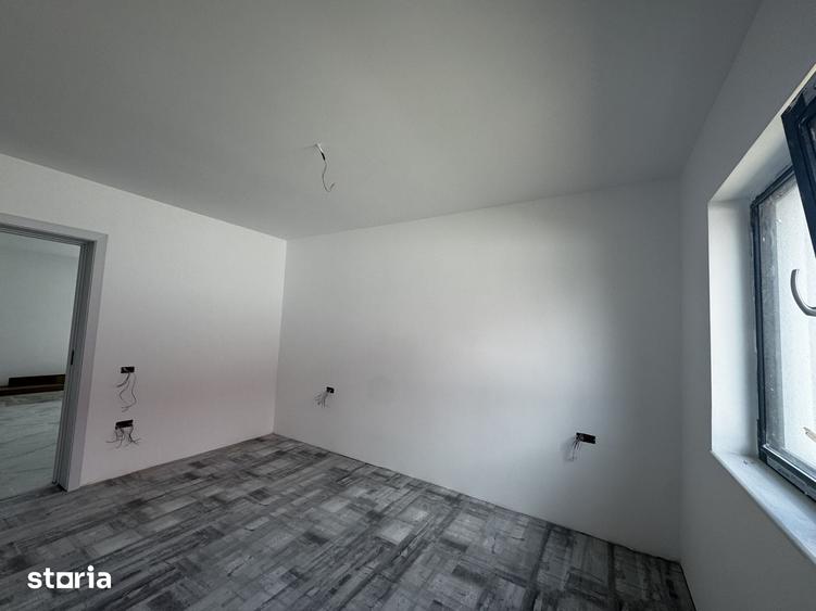 Casă cu 4 camere cu Teren 625 Mp în Ștefănești