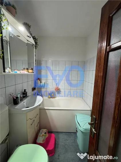 Apartament cu 2 camere semidecomandat în Zimbru