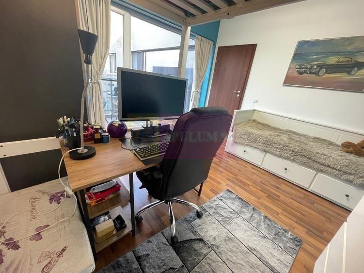 Apartament cu 3 camere decomandat, mobilat în Titan
