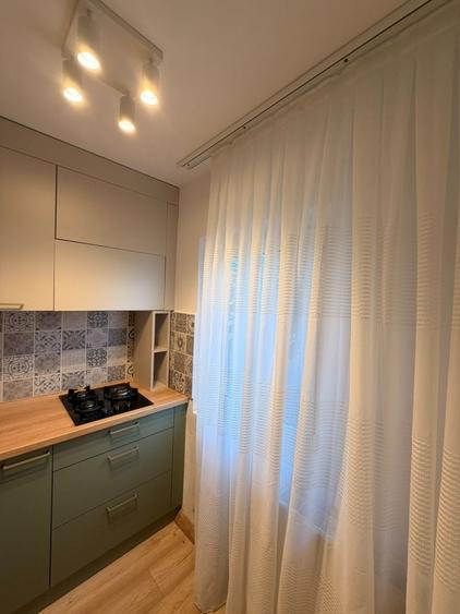 VAND Apartament 1 camera de inchiriat Zorilor, Cluj-Napoca, etaj 3 Se ofera spre inchiriere apartament cu 1 camera, - 3