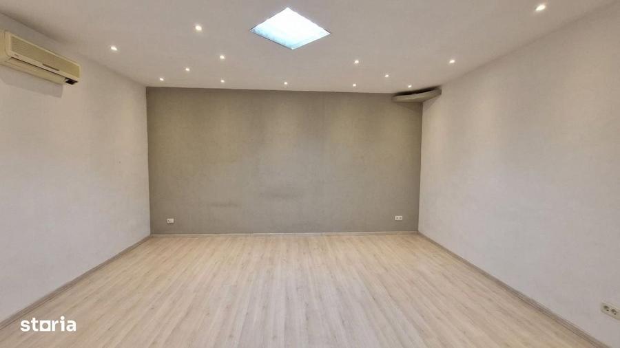 Casă cu 4 camere cu Piscina în Sălaj