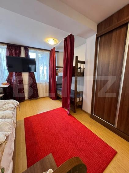Casă individuală cu 5 camere cu Canalizare în Centrul Istoric