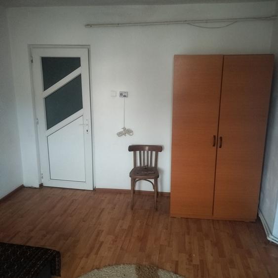Garsonieră semidecomandată în Central