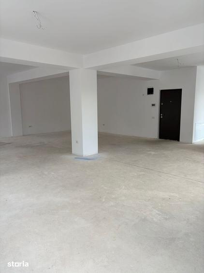 Apartament cu 4 camere în Vest