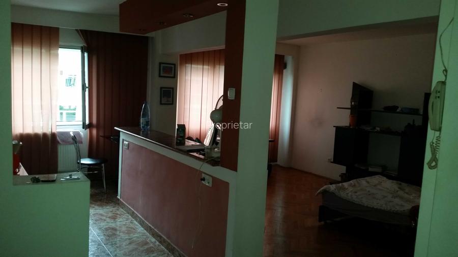 Dau in chirie apartament doua camere,decomandat,zona ultracentrala