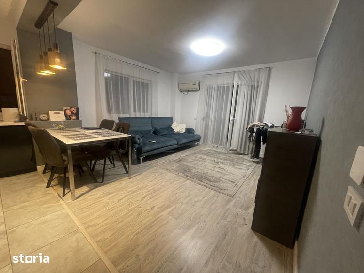 Apartament cu 3 camere în Roșu