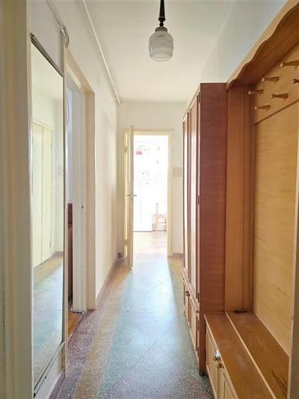Apartament cu 3 camere circular, mobilat în Astra