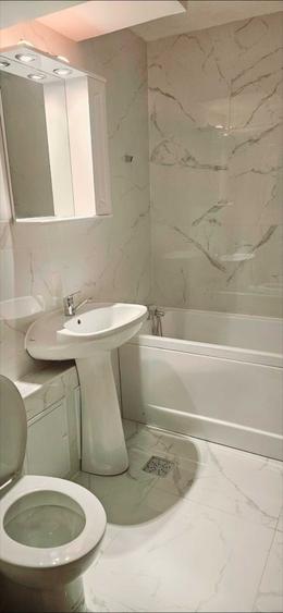 Apartament cu 3 camere decomandat în Canta