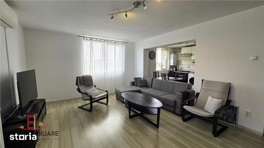 Apartament 2 camere, open space, etaj 3, Unirii, 60 Mp, bloc izolat, P - 5