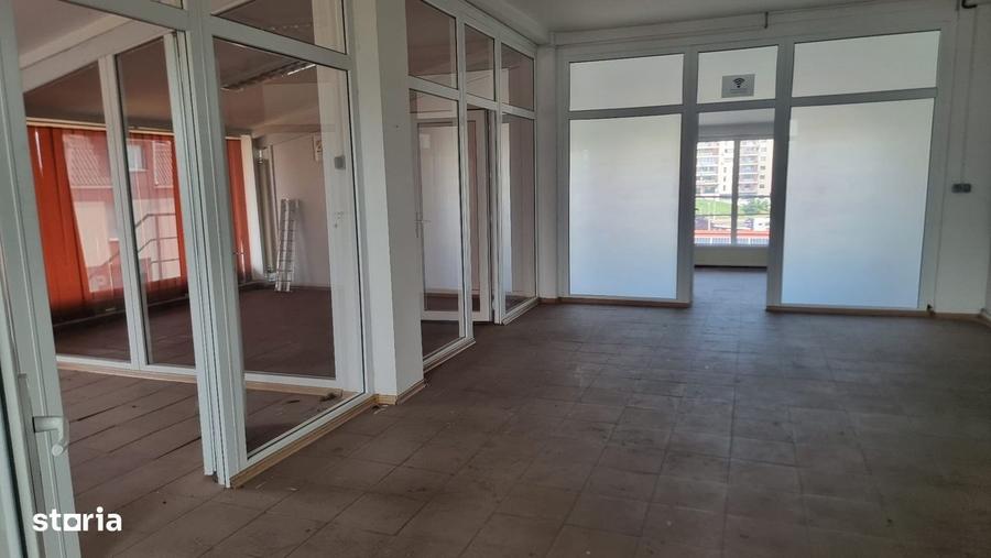 Spațiu comercial, de 185 mp, în Craiovei