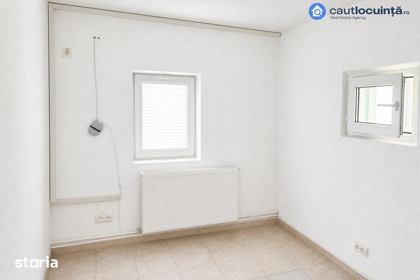 Casă cu 8 camere cu Teren 162 Mp în Dobroești