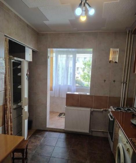 Apartament cu 2 camere decomandat, mobilat în Dristor