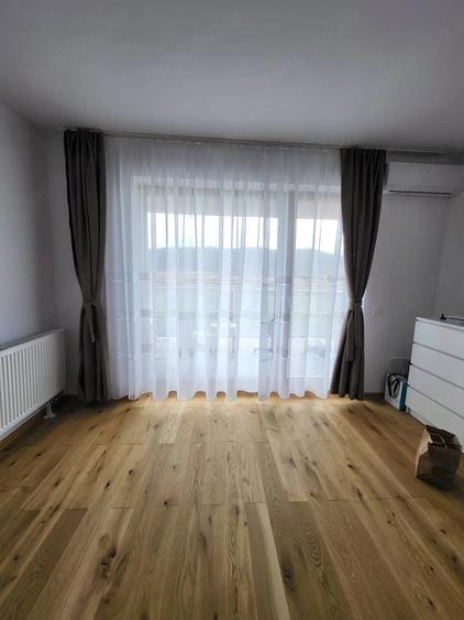 Garsonieră decomandată în Livezeni