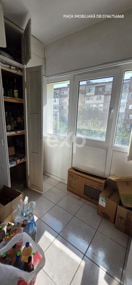 Apartament cu 3 camere decomandat, mobilat în Central