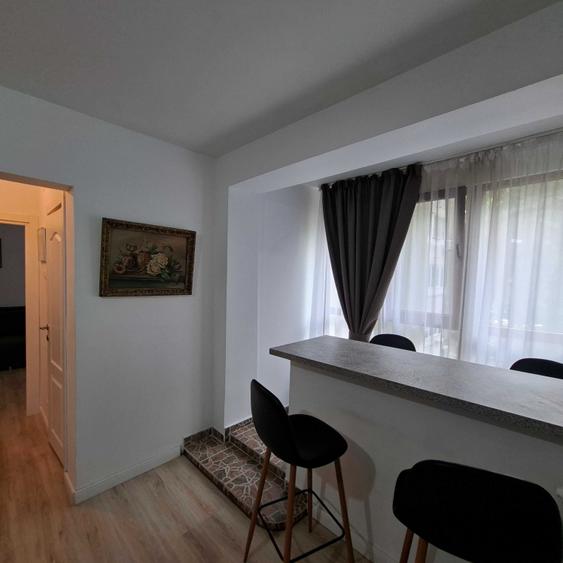 Apartament cu 3 camere în Drumul Taberei