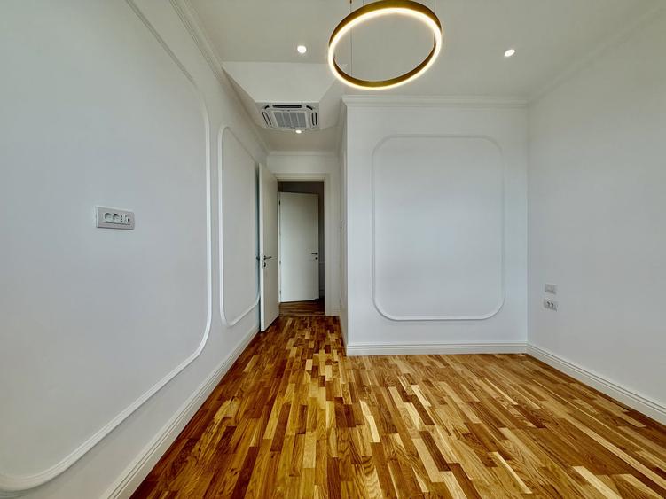 Penthouse cu 4 camere decomandat în Domenii