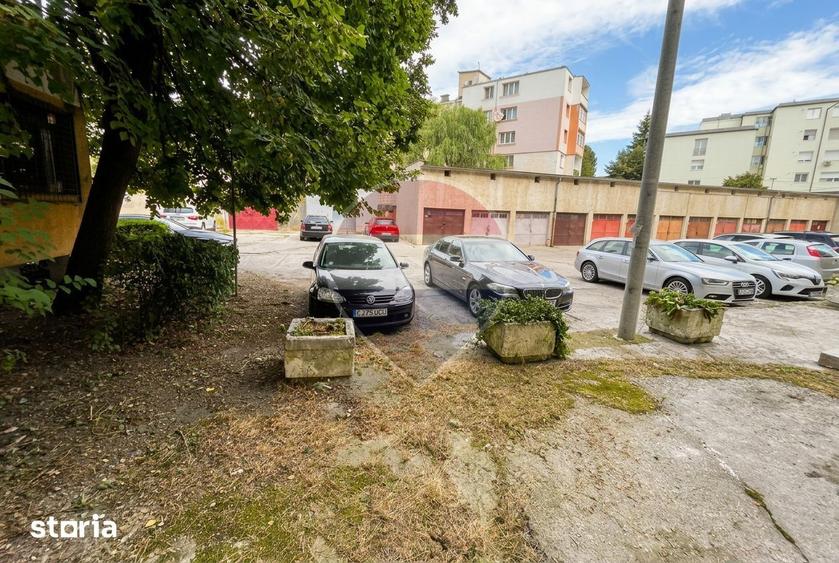 Spațiu comercial, de 100 mp, în Central