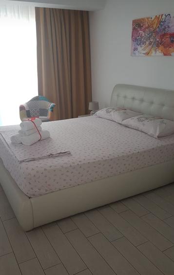 Apartament cu 3 camere decomandat, mobilat în Exterior Nord