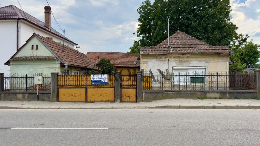 Casă individuală cu 4 camere cu Canalizare în Bărăbanț
