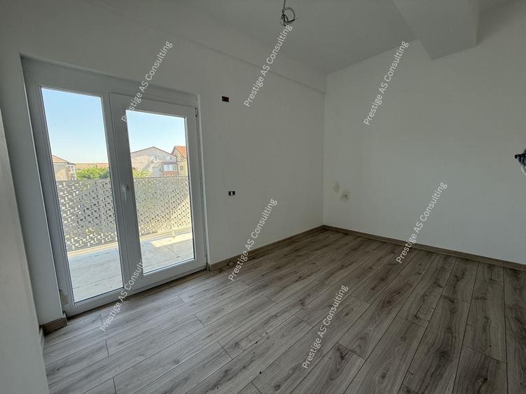 Apartament cu 3 camere în Soarelui